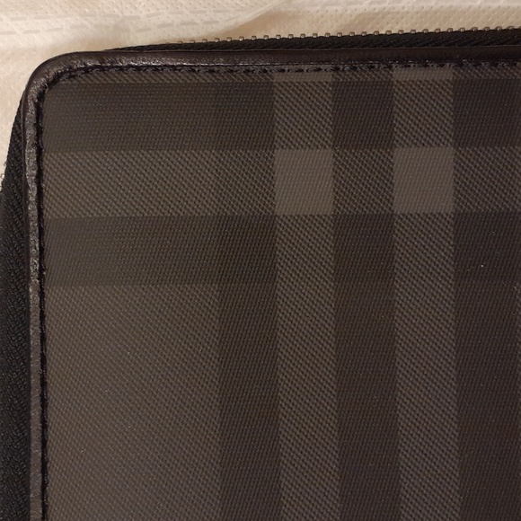 BURBERRY IPAD CASE COVER CHECK NOVA FIRST GENERATION CARRYING CASE - Picture 6 of 14